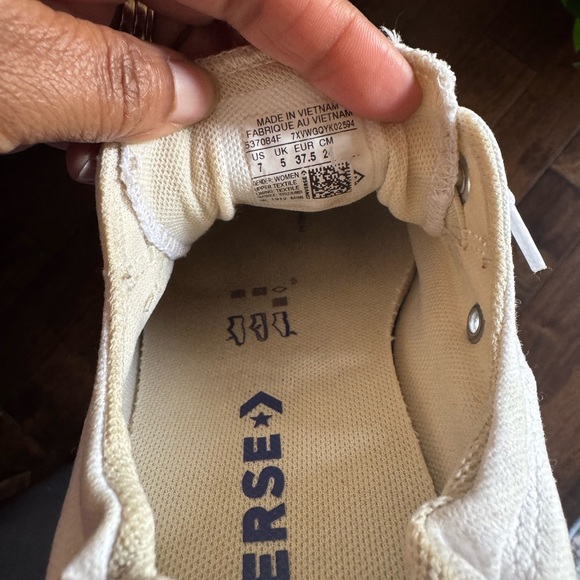 Converse - Picture 6 of 7